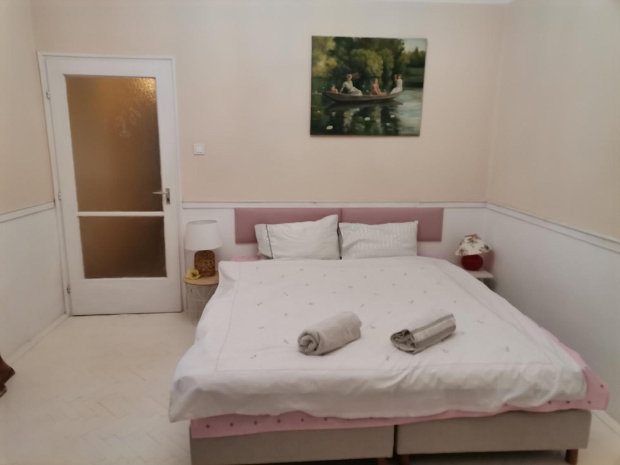 Malomszeg Apartman 페치 외부 사진